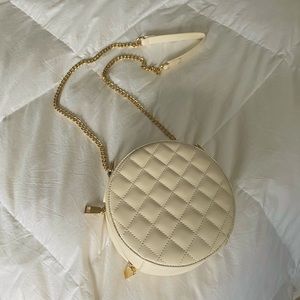 Chain strap bag